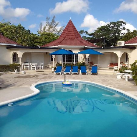 Whistling Villa Runaway Bay Ngoại thất bức ảnh