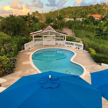 Whistling Villa Runaway Bay Ngoại thất bức ảnh