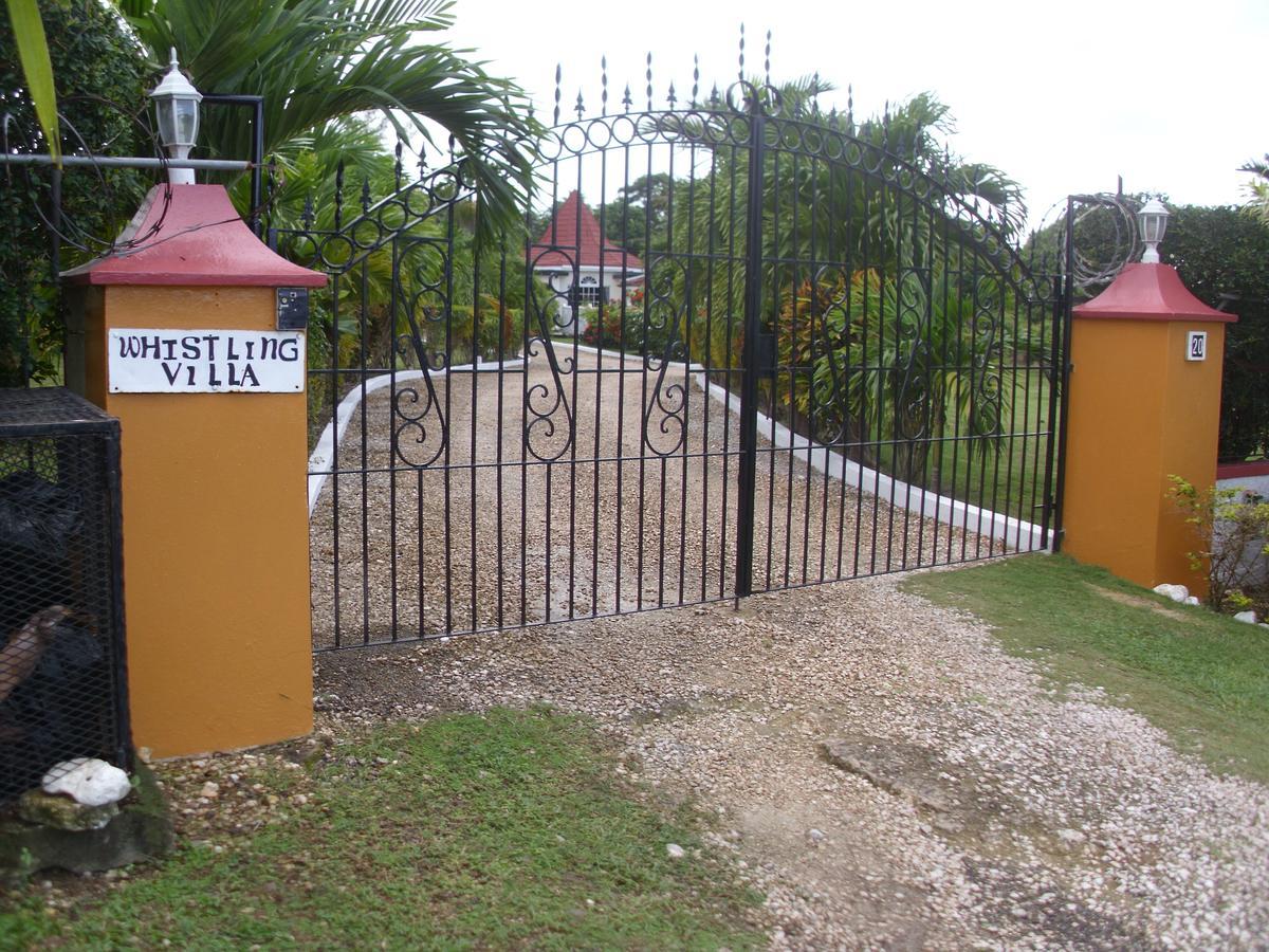 Whistling Villa Runaway Bay Ngoại thất bức ảnh