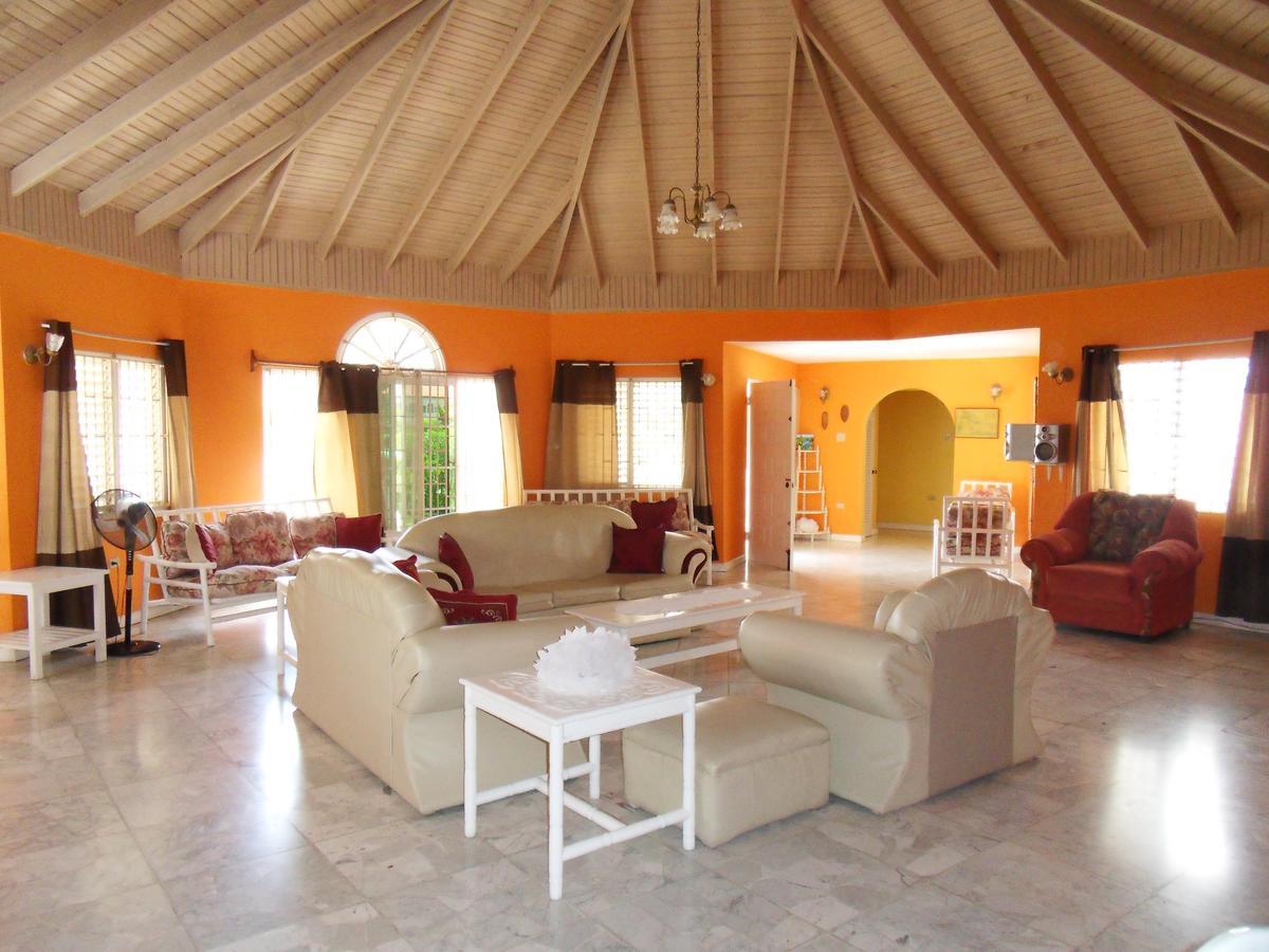Whistling Villa Runaway Bay Ngoại thất bức ảnh