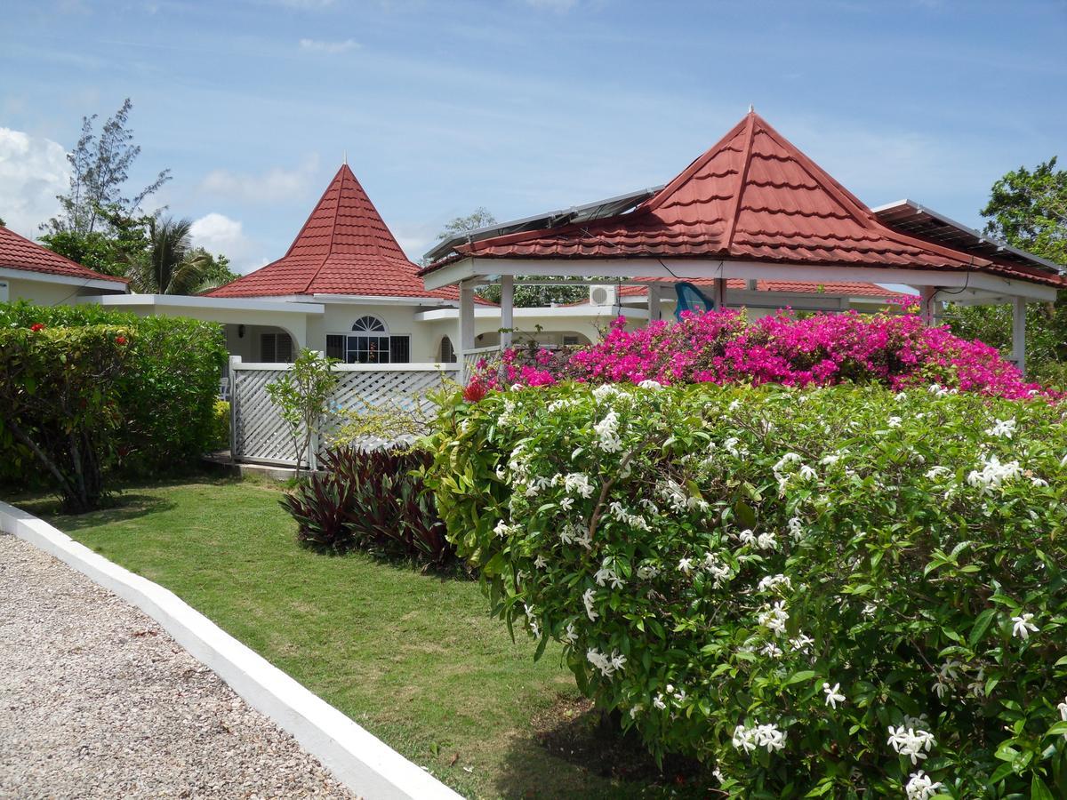 Whistling Villa Runaway Bay Ngoại thất bức ảnh